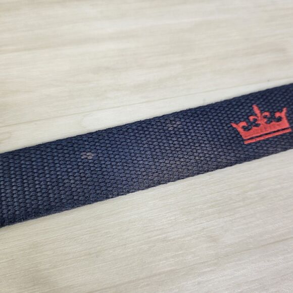 Peter Millar Golf Club Crown Logo Men's Needlepoint Belt Blue Red Size 42 - Picture 6 of 13